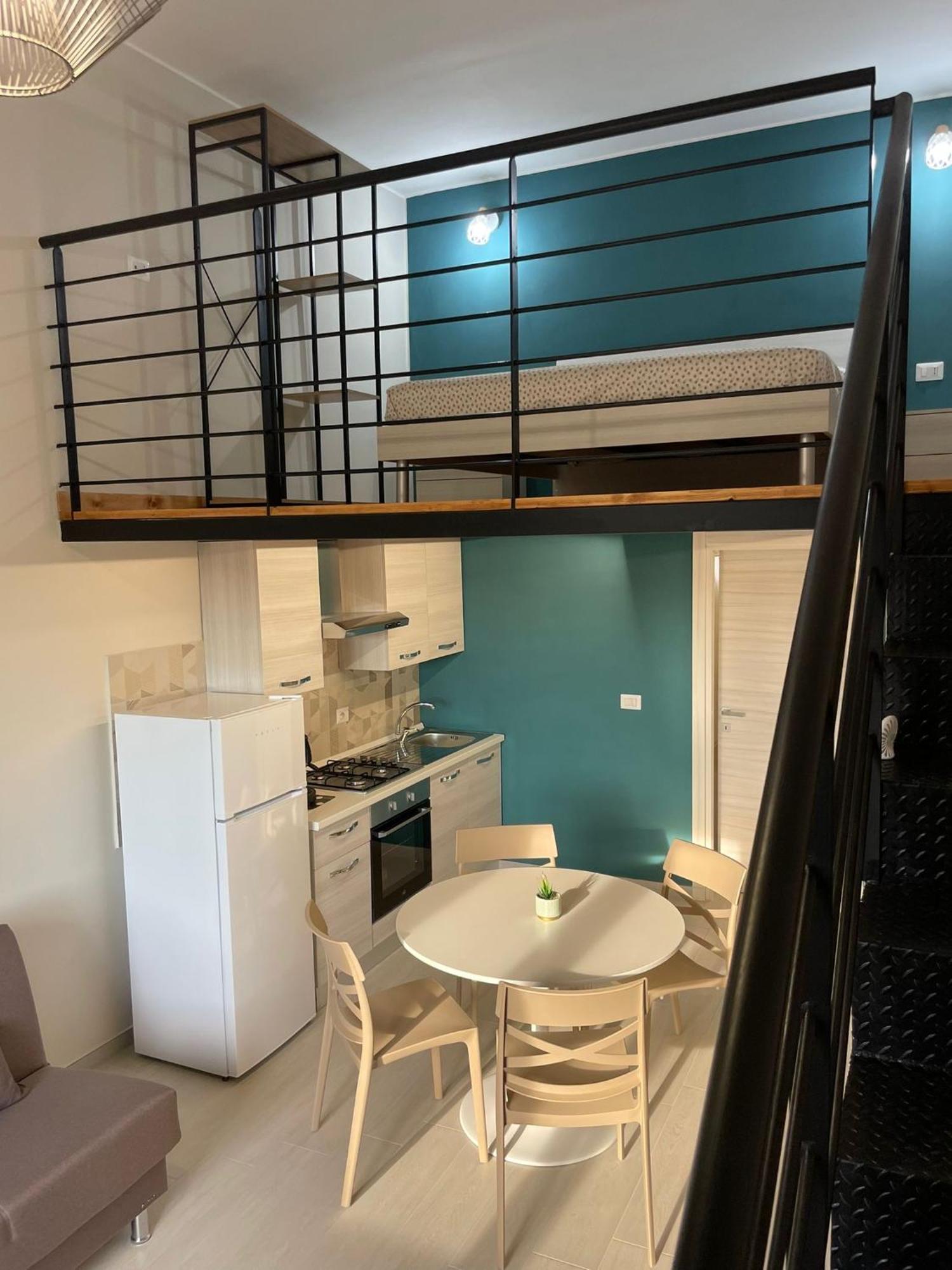 Luma Holiday Homes Mondragone Bagian luar foto